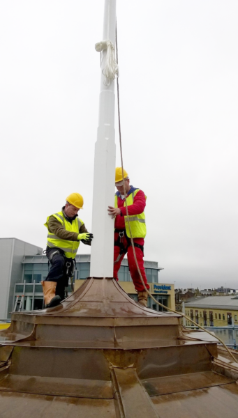 The Wooden Flagpole Company - Installation